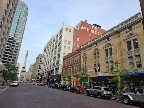 Free Parking! Downtown Lucas Oil- Conv Center Skywalk #3 Apartment Indianapolis Exterior photo